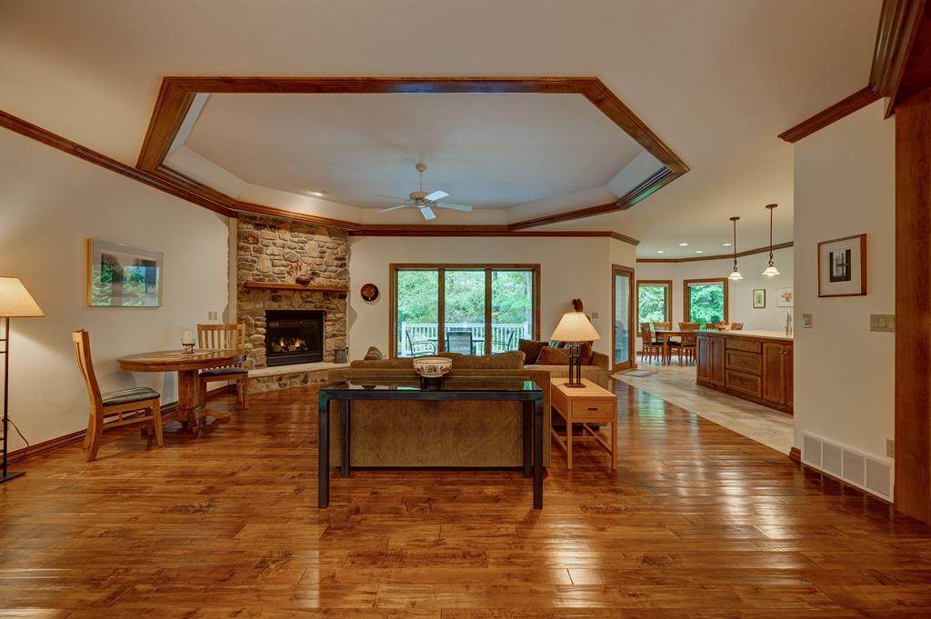 2449 Birch Bluff Ct - Photo 1