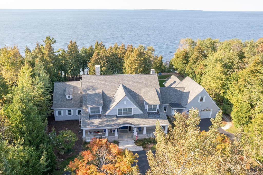 8223 White Cliff Rd - Photo 1