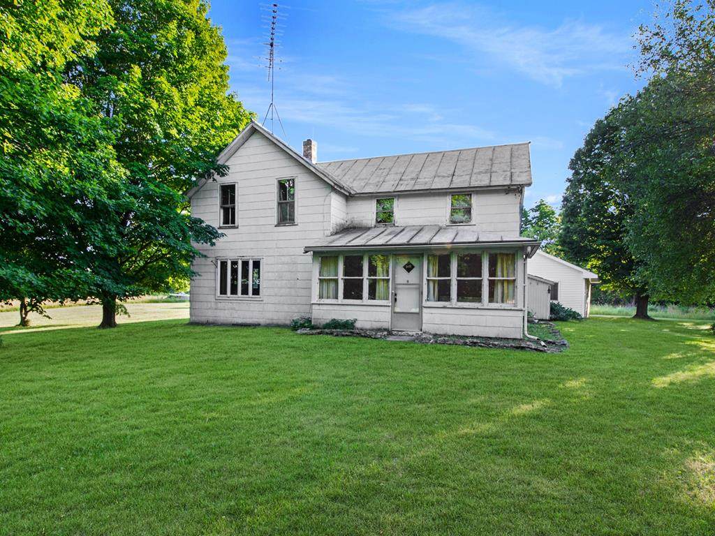 8861 S Highland Rd - Photo 1
