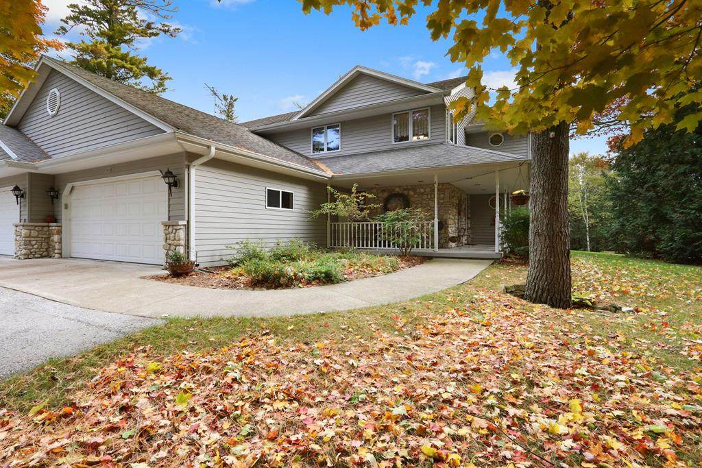 2433 Pine Bluff Court - Photo 1