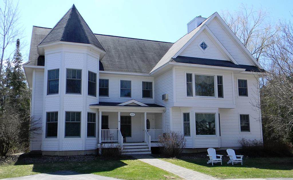 9914 Water St - Photo 1