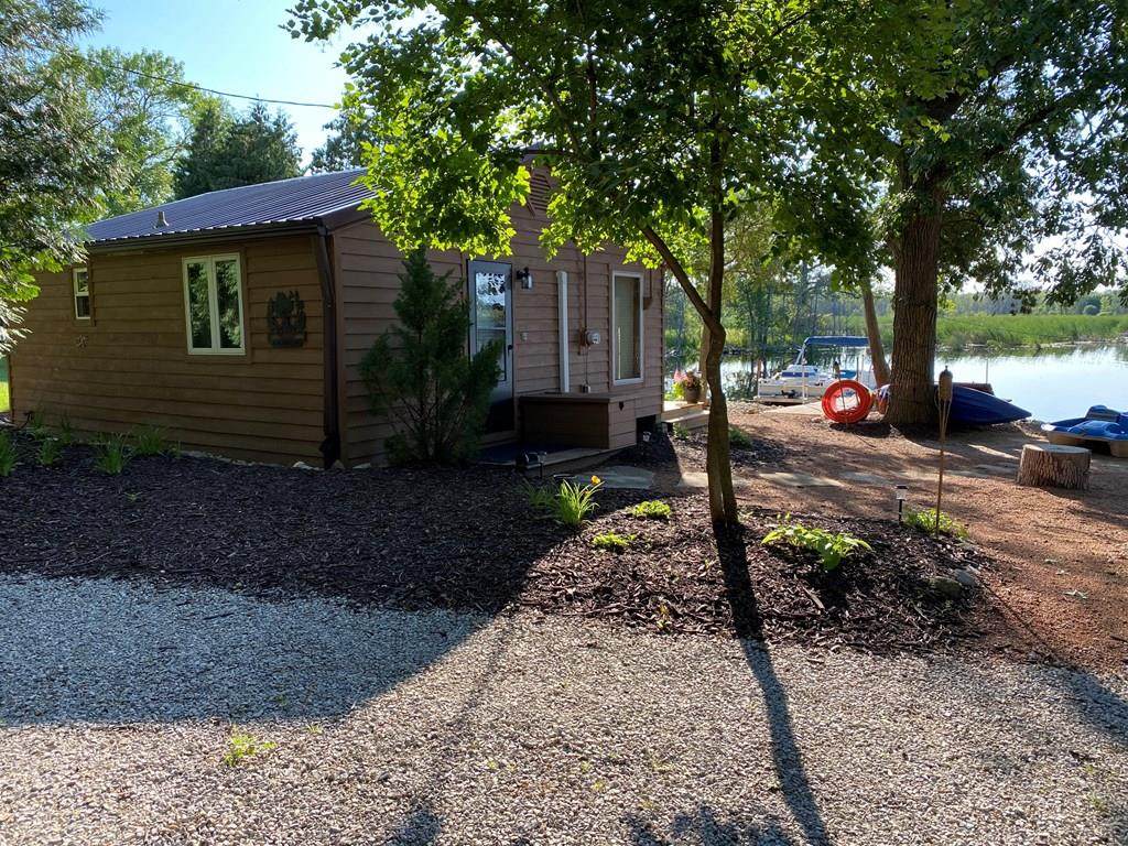 3217 Squaw Island Rd - Photo 1