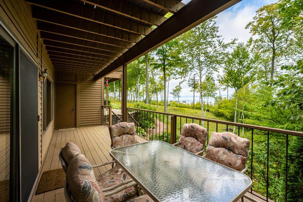 4748 Fox Point Rd - Photo 1