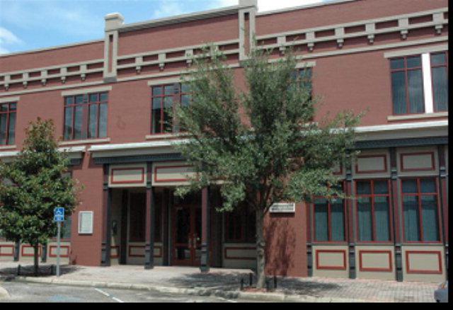 188 Foster - Photo 1