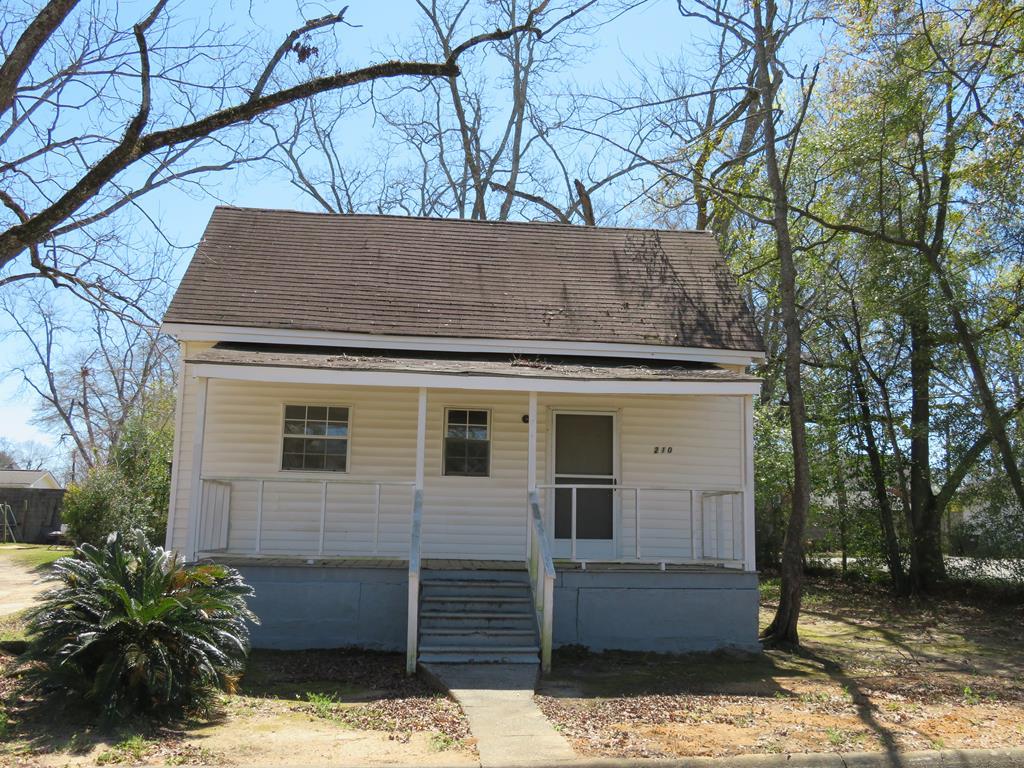 210 Hollon - Photo 1