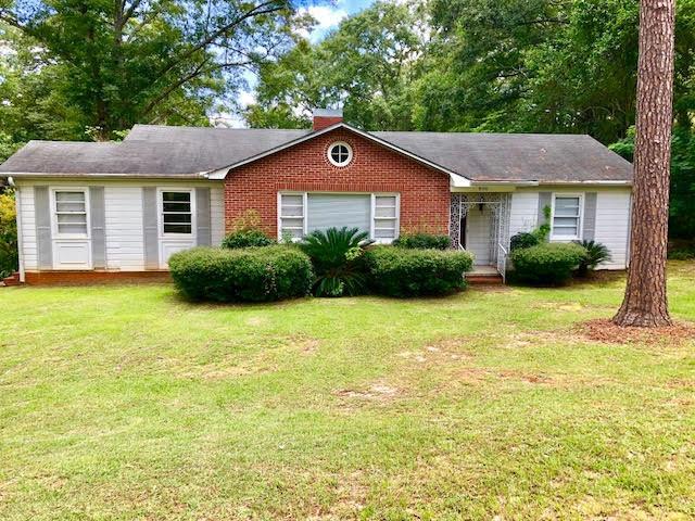 806 College Street - Photo 1