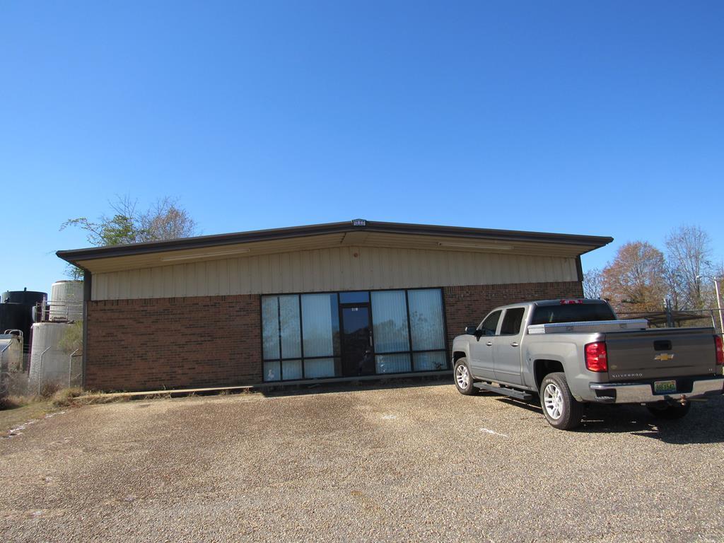 107 Bishop - Photo 1