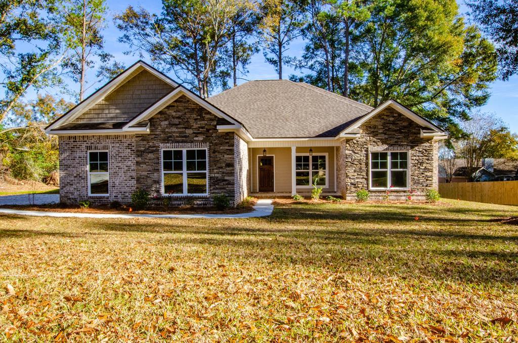 608 Oak Ridge Drive - Photo 1