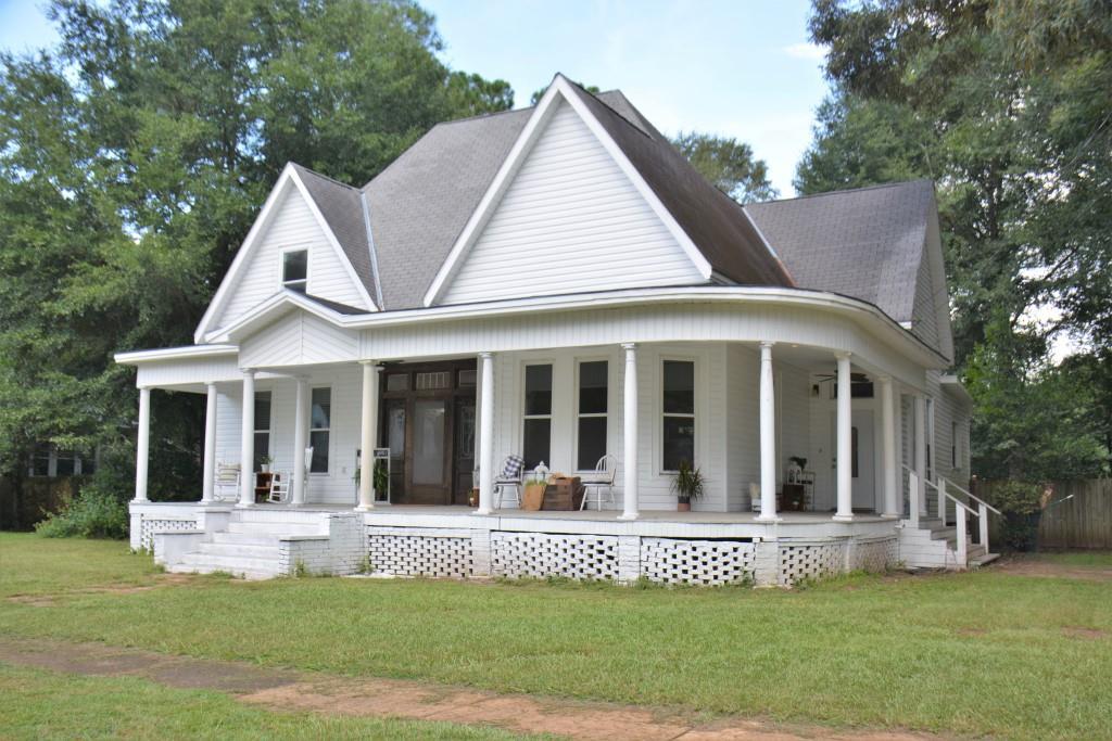 406 Lee Street - Photo 1