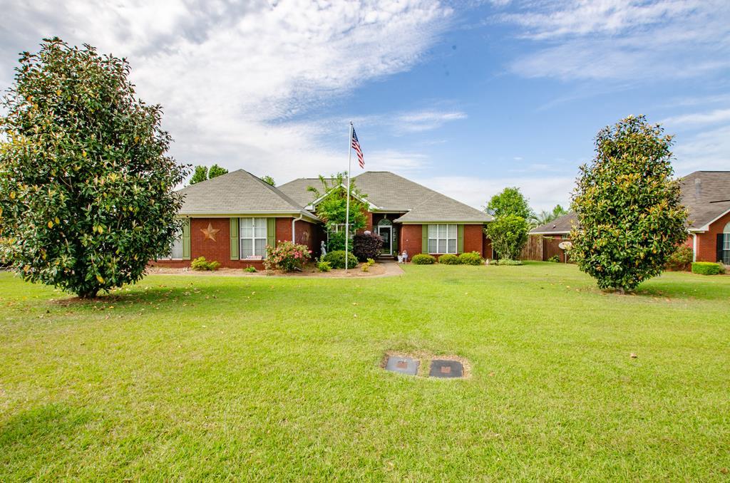 310 Kingswood Drive - Photo 1