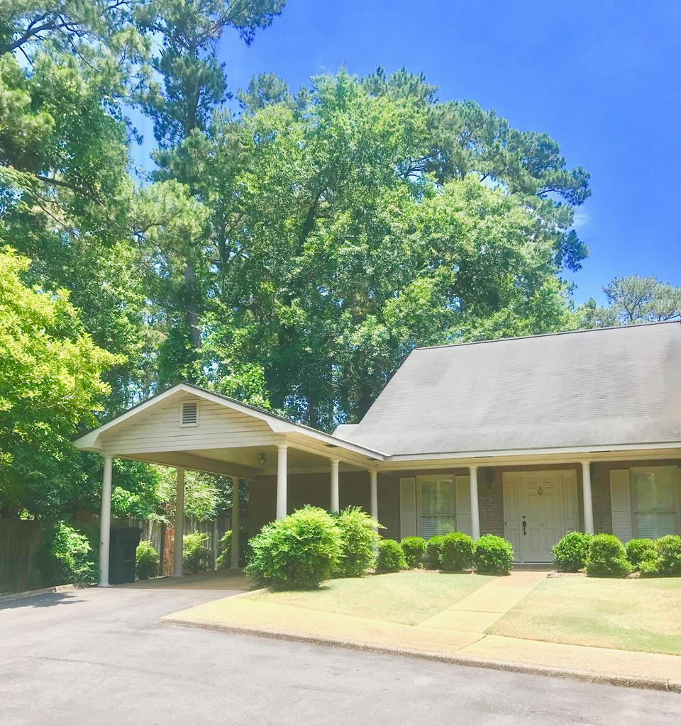 101 Willowbrook Terrace - Photo 1
