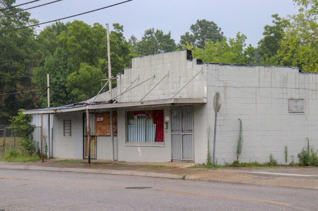 611 Powell St - Photo 1