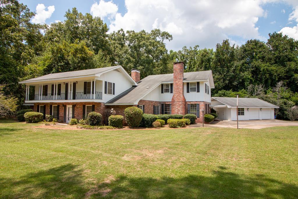 100 Meadowbrook Drive - Photo 1