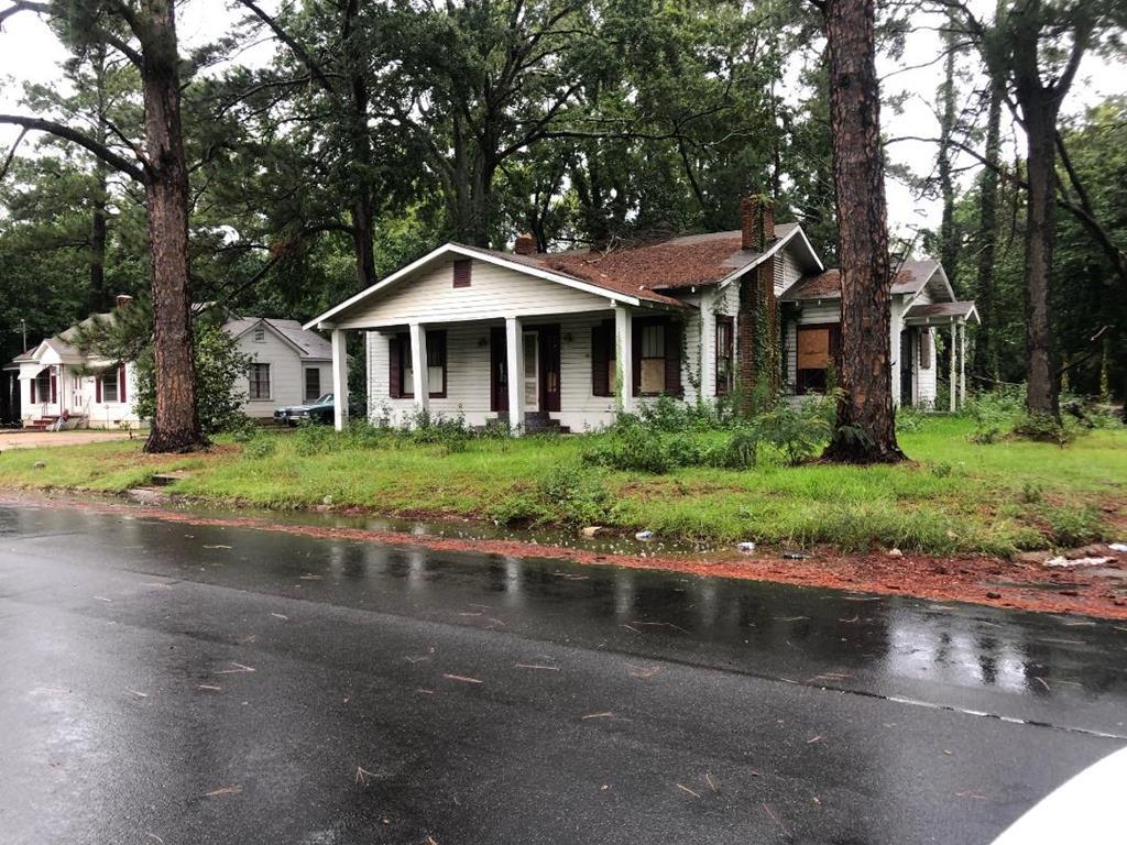 712 Arlington - Photo 1