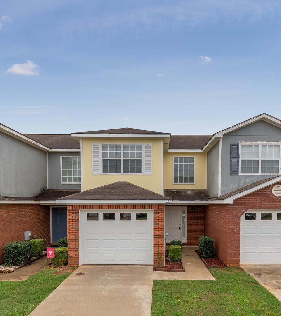 127 Spring View - Photo 1