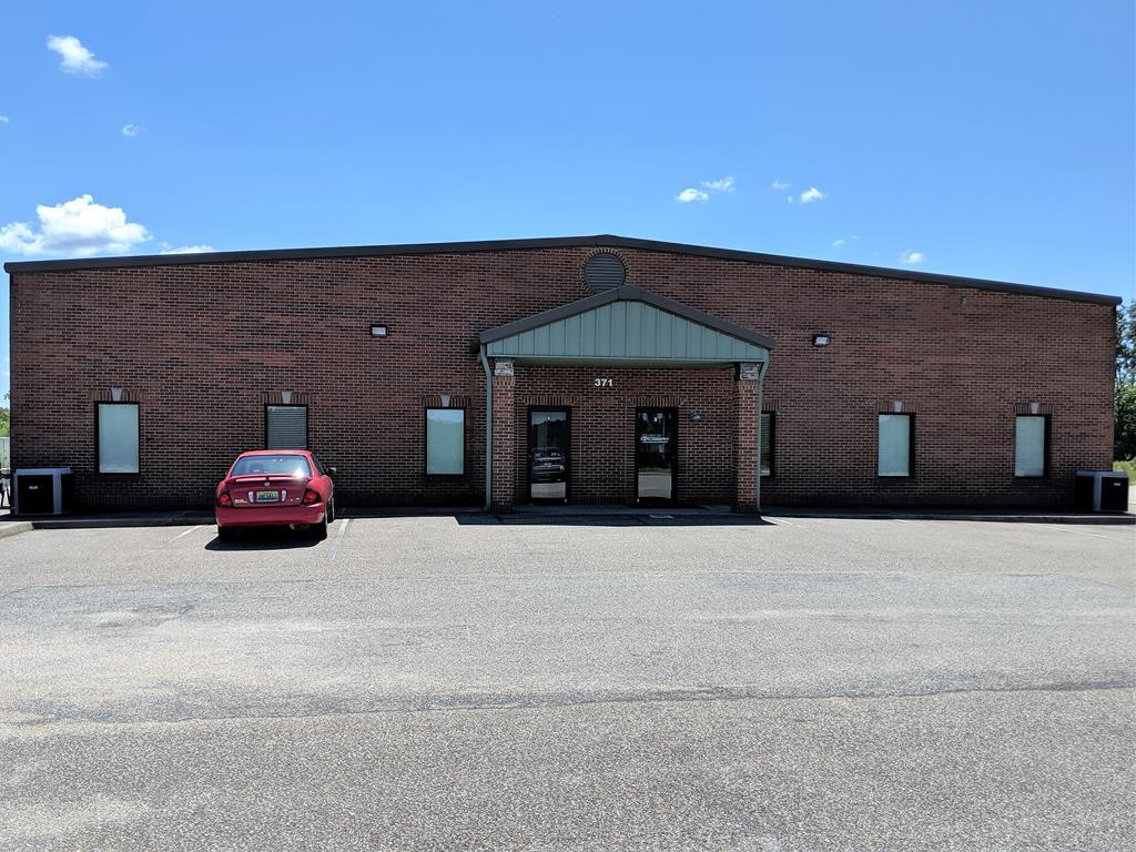 371 - 1 Hostdale Drive - Photo 1