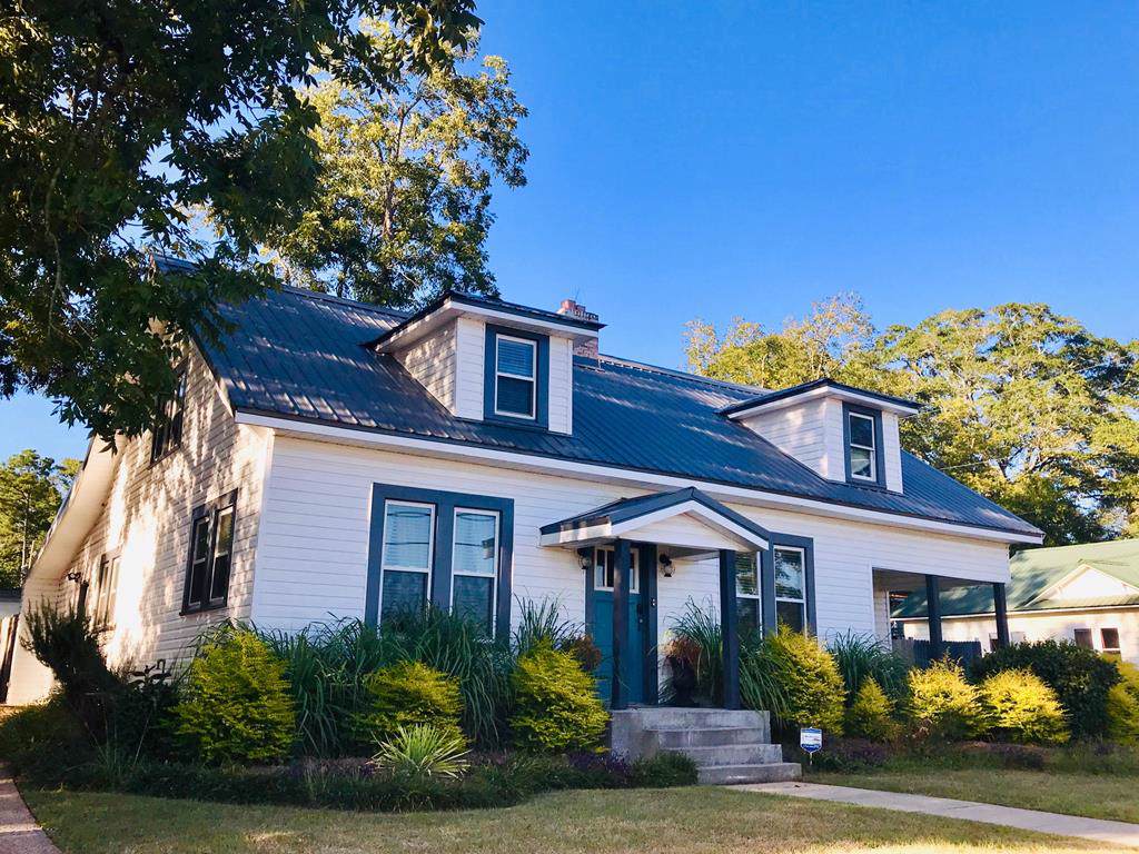 373 E College Street - Photo 1