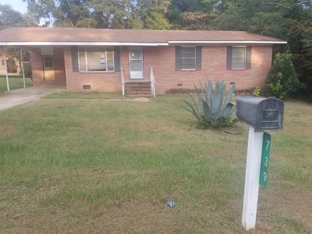 739 Matthews Avenue - Photo 1