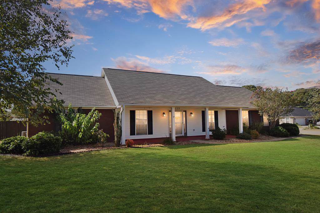 113 Fieldstone Drive - Photo 1