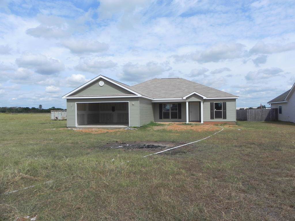 185 Abigail Court - Photo 1