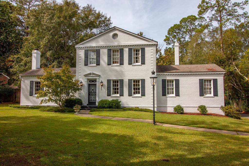 712 Woodland Dr - Photo 1