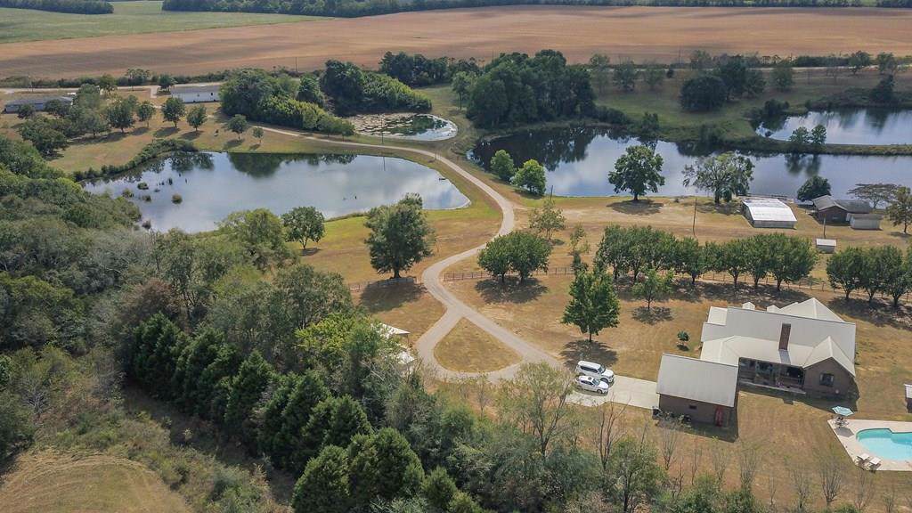 700 Adkinson Road - Photo 1