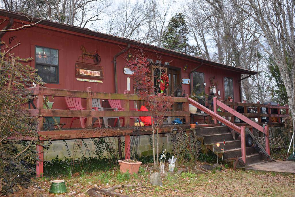1260 County Road 264 - Photo 1