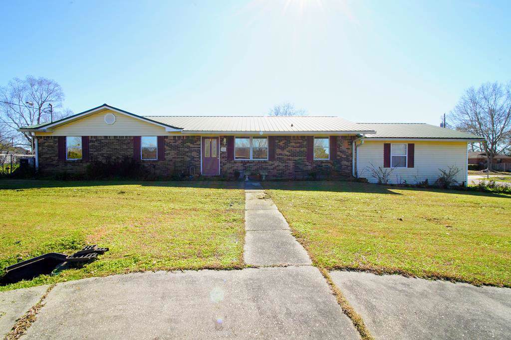 211 Greenridge Road - Photo 1