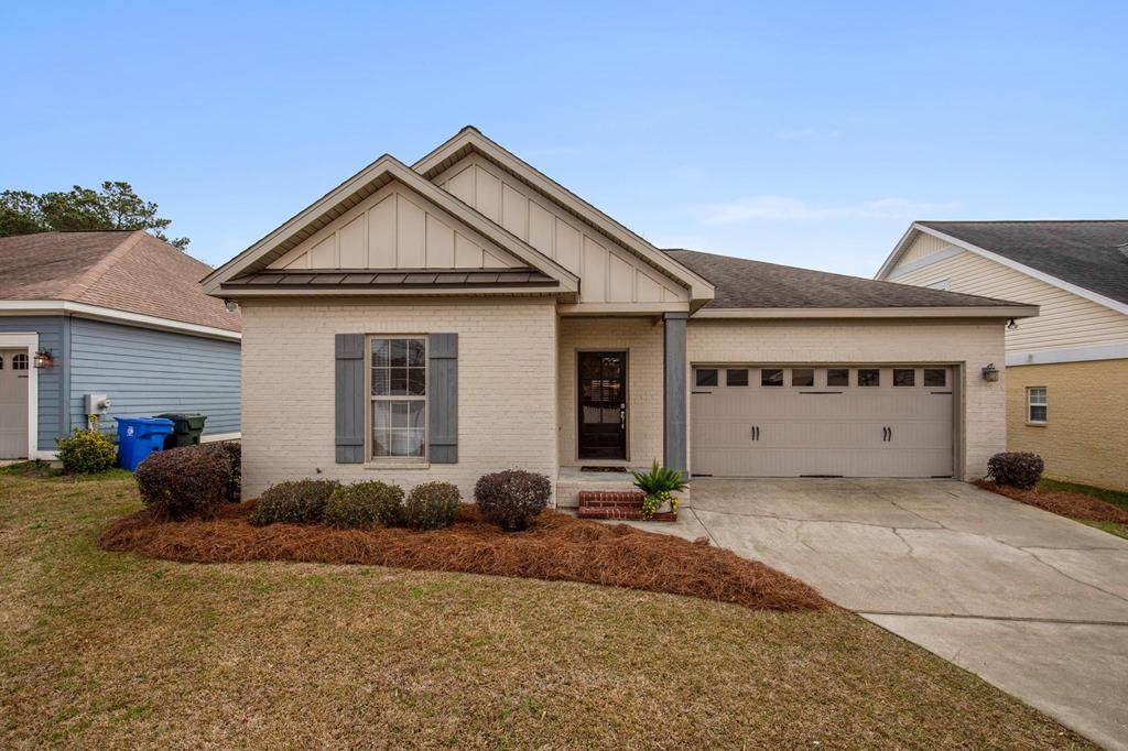 304 Redbud Circle - Photo 1