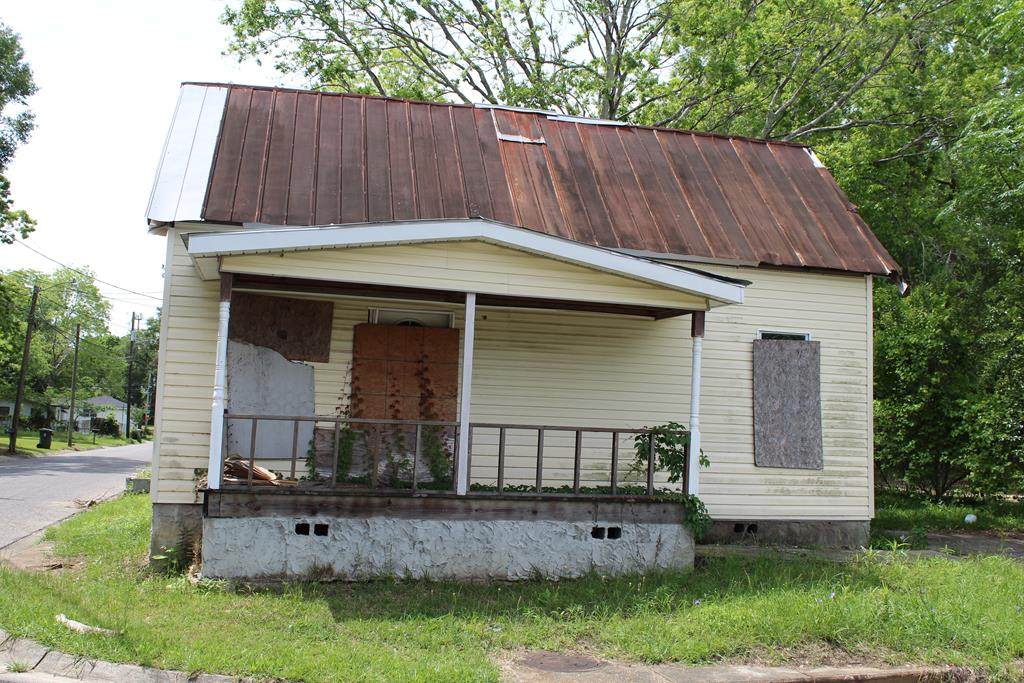 400 Pine St - Photo 1
