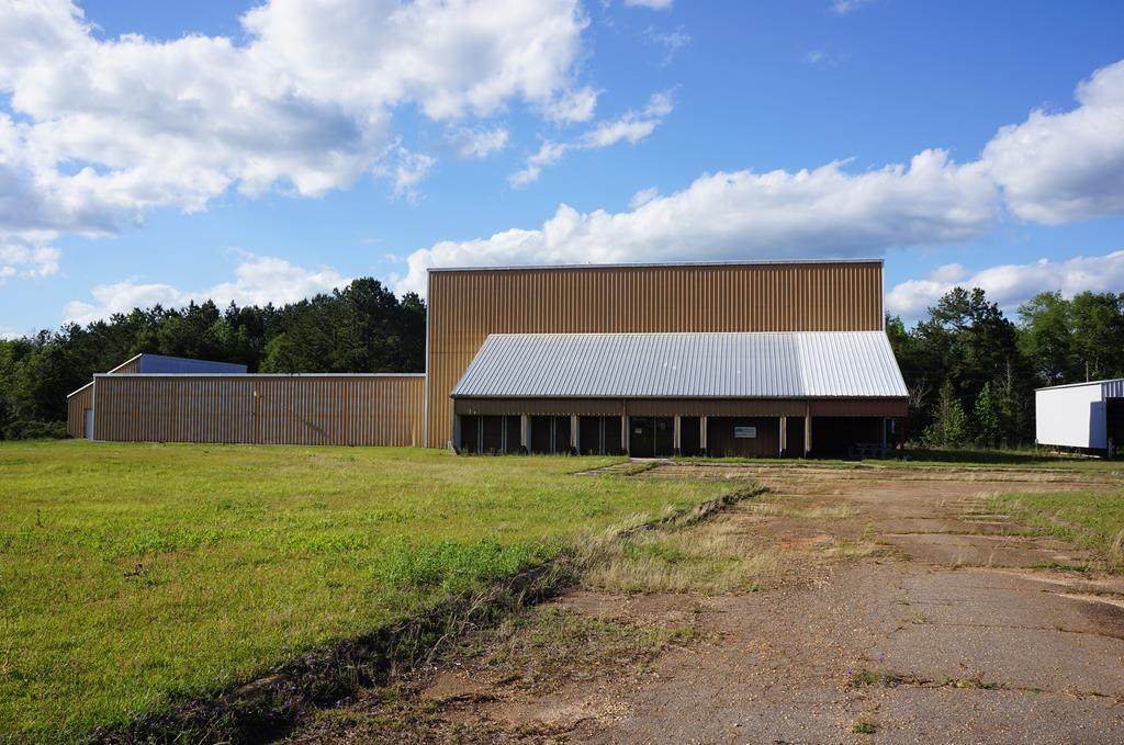 590 Roy Parker Road - Photo 1