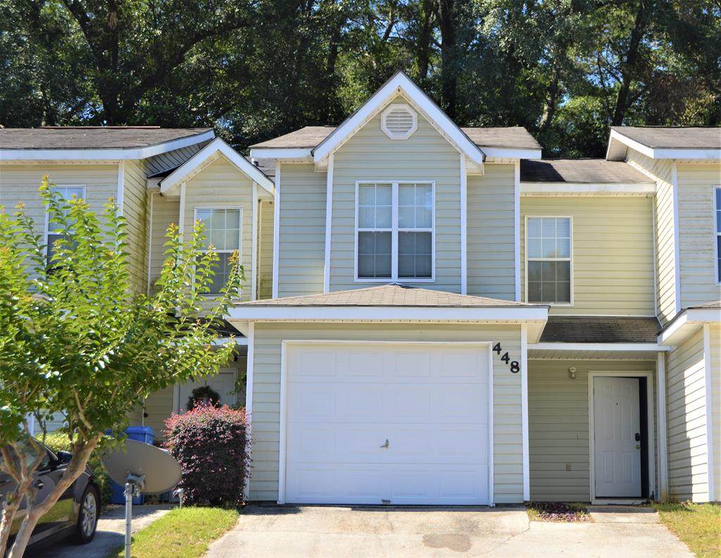 448 Sandy Oak - Photo 1 448 Sandy Oak - Photo 1