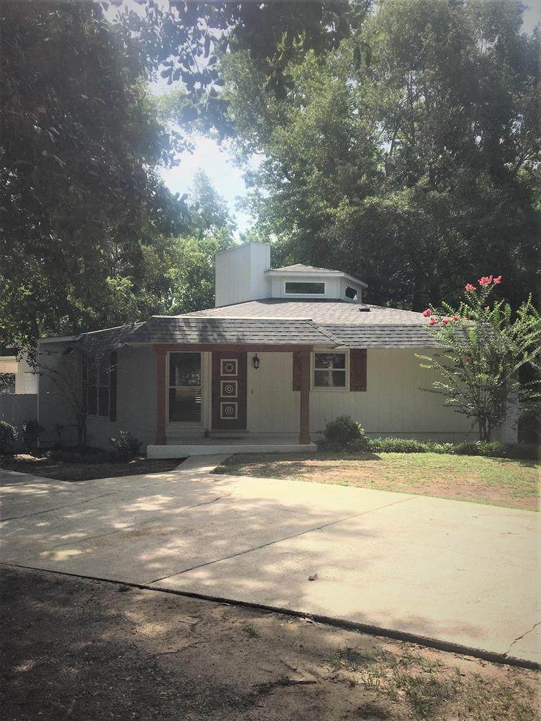 402 Englewood - Photo 1