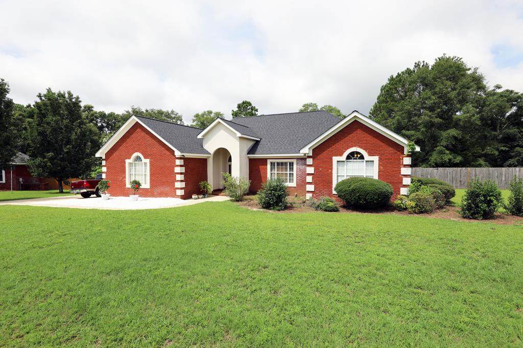 104 Stonegate Rd - Photo 1