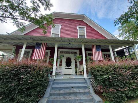 305 Jefferson Street - Photo 1