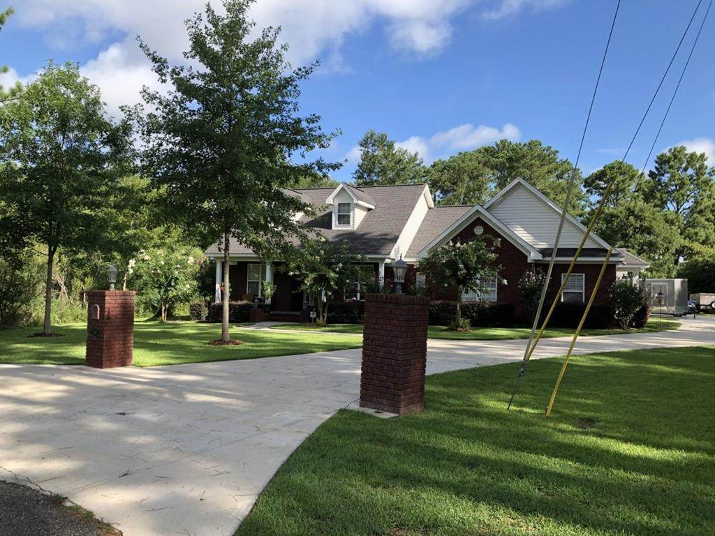 118 Greenview Circle - Photo 1