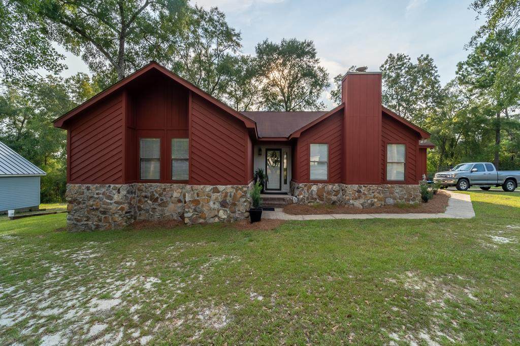 250 Graceland Circle - Photo 1