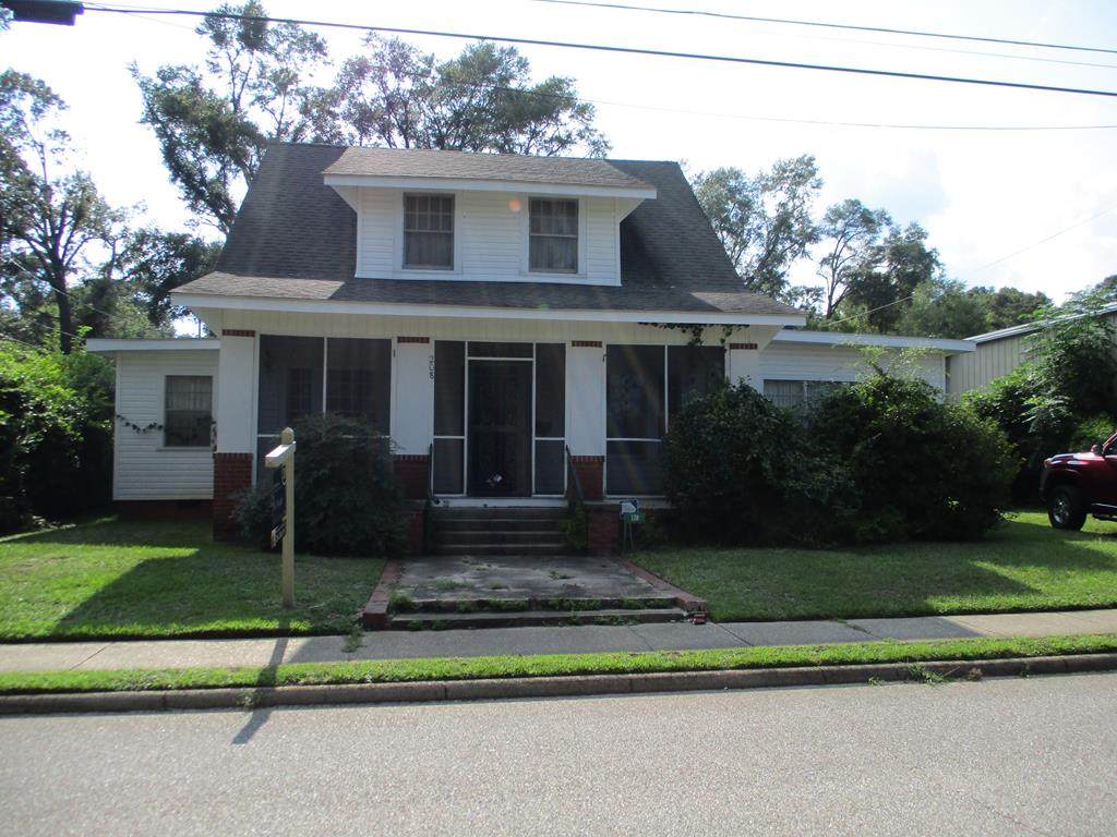 208 Newton Ave - Photo 1