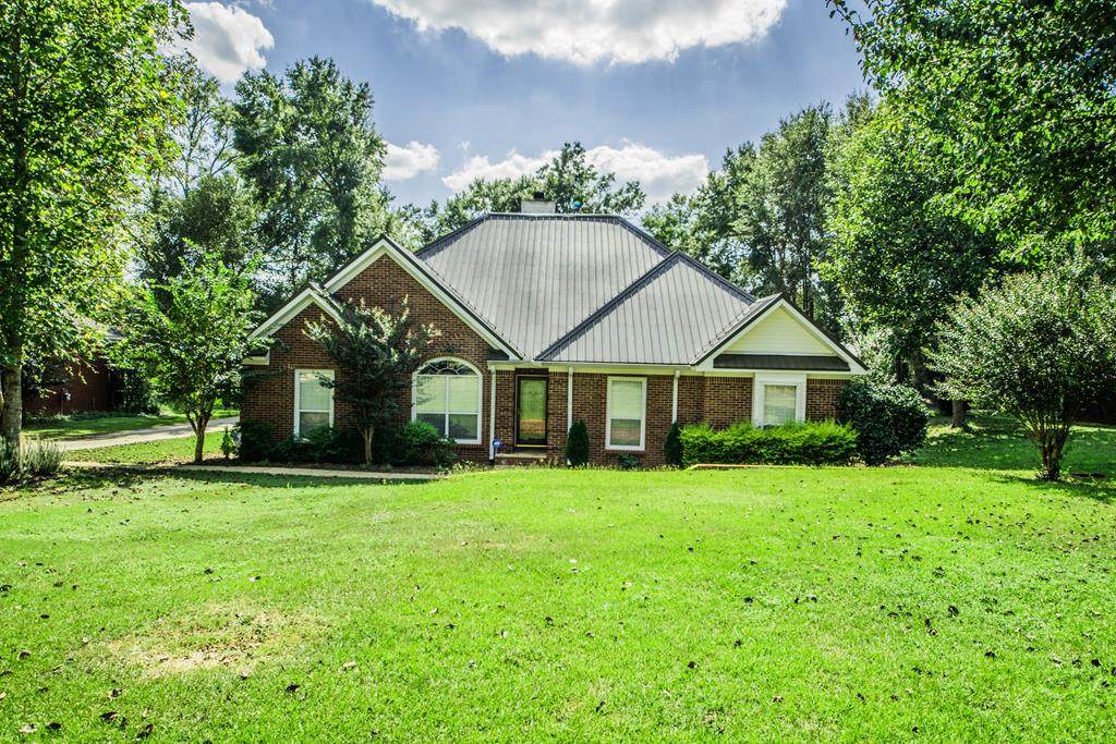 300 Stonegate Drive - Photo 1