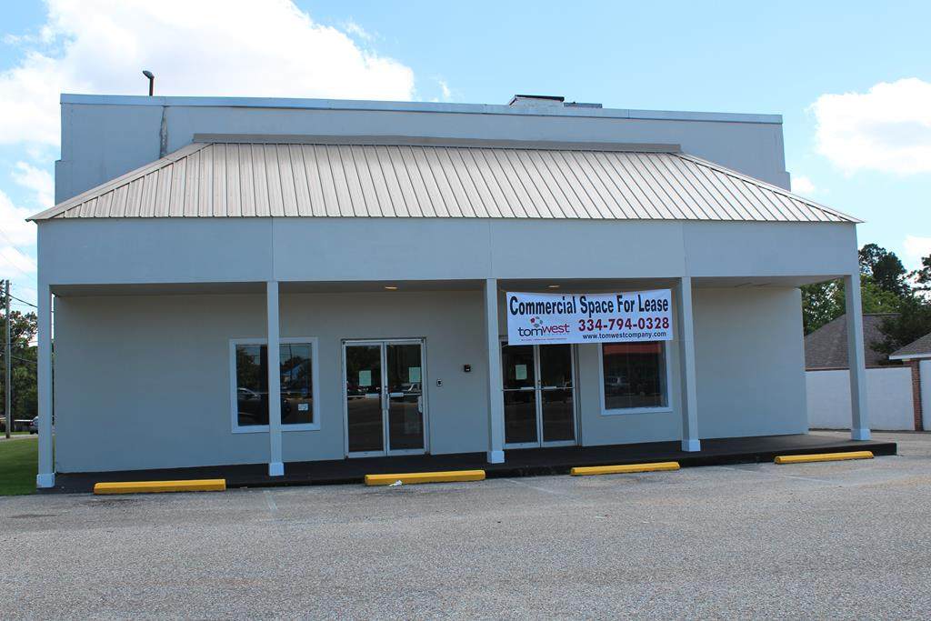 2407 Montgomery Hwy - Photo 1