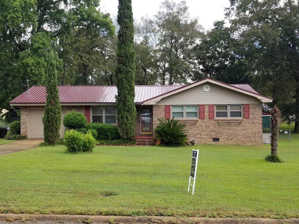 1500 Cherokee Dr - Photo 1