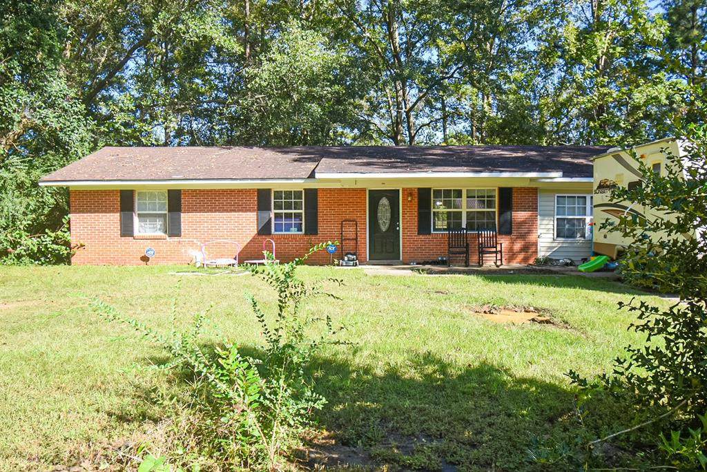 400 Don Circle - Photo 1