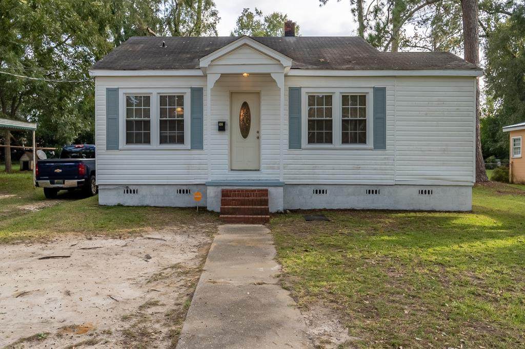 404 Chandler St - Photo 1