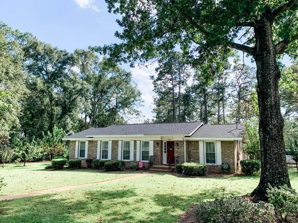 2600 Evans - Photo 1