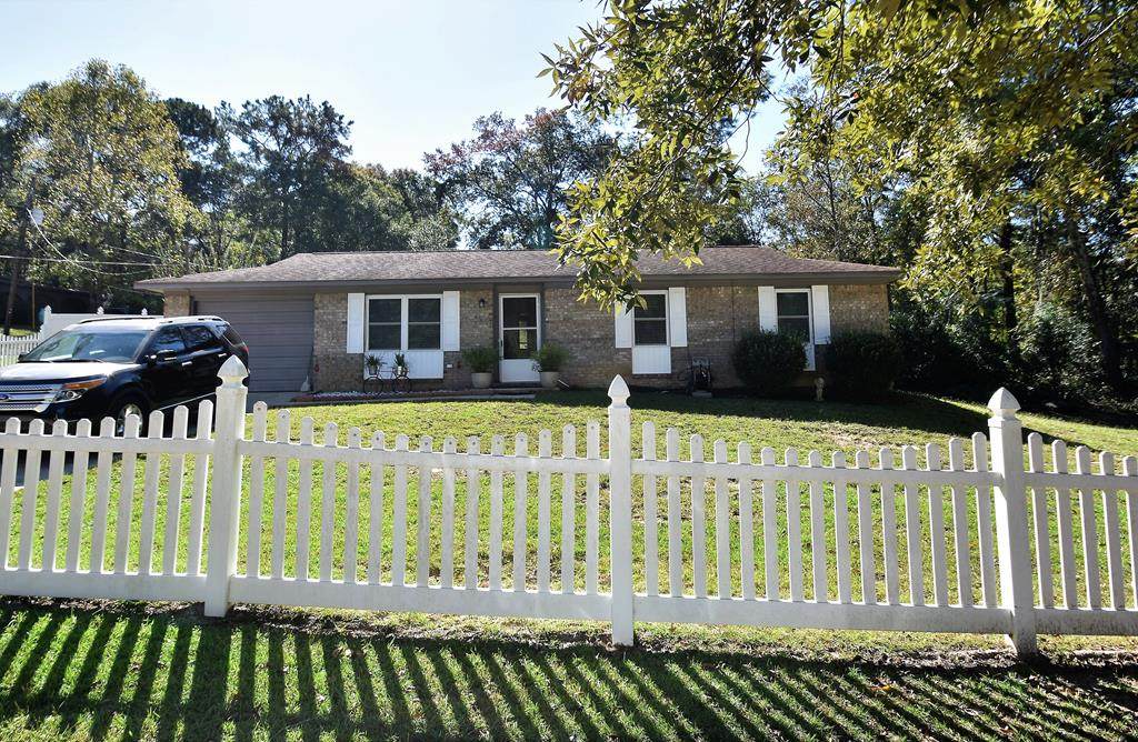 201 Green Street - Photo 1