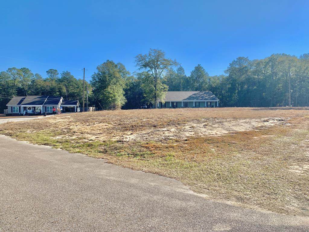 000 Oakdale Avenue - Photo 1