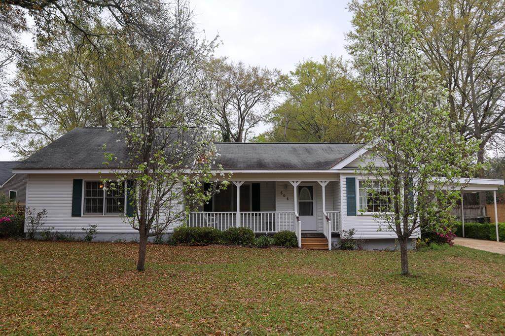 504 Roehlig St - Photo 1