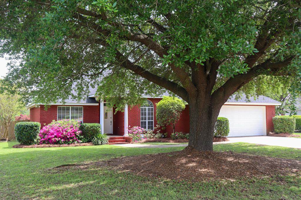 303 Holly Lane - Photo 1