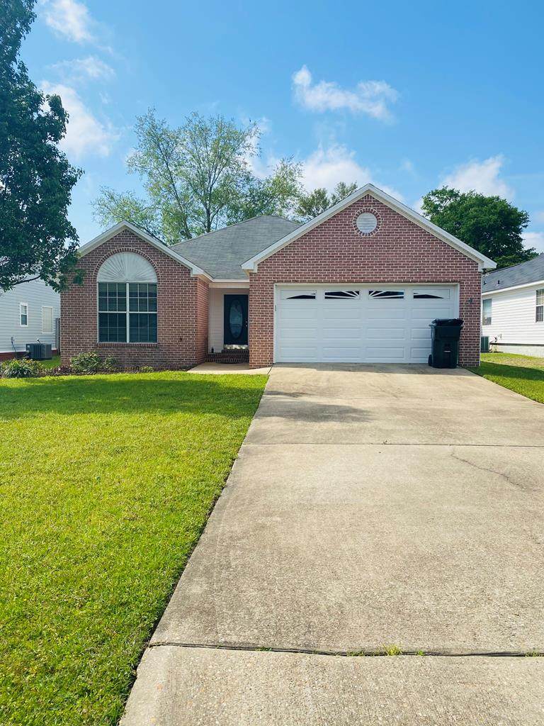 279 Melrose - Photo 1