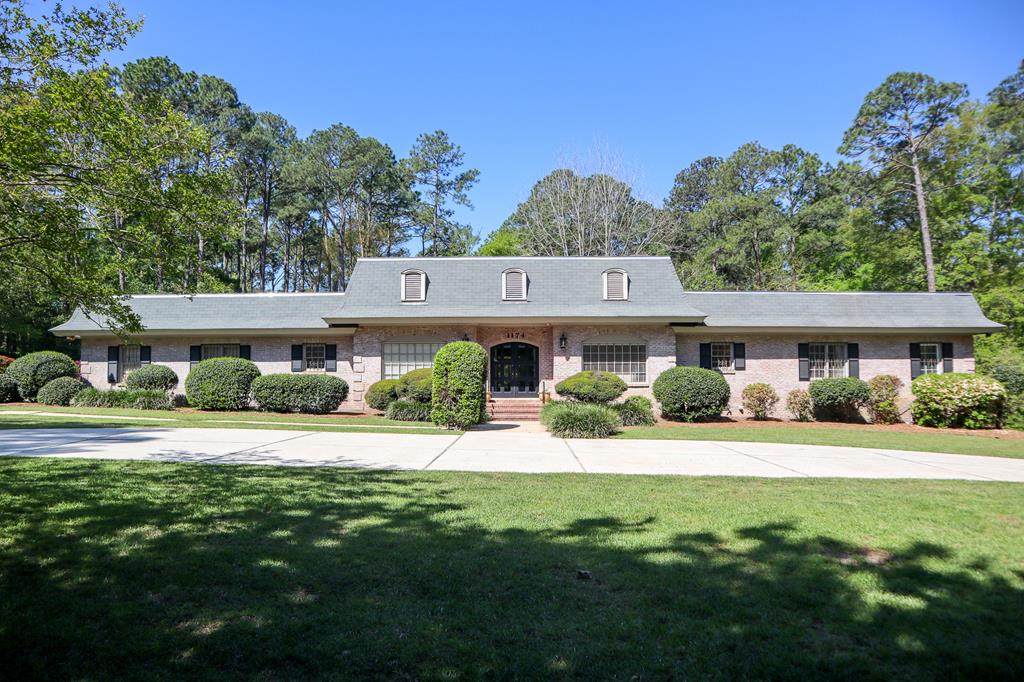 1174 Honeysuckle Rd - Photo 1